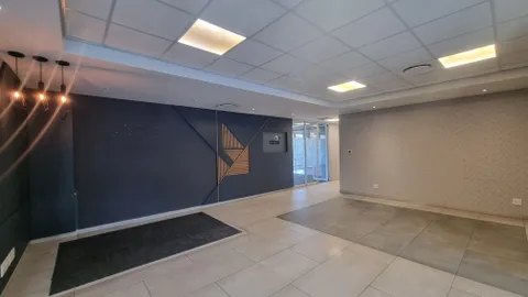 9 Linden Rd, Waverly